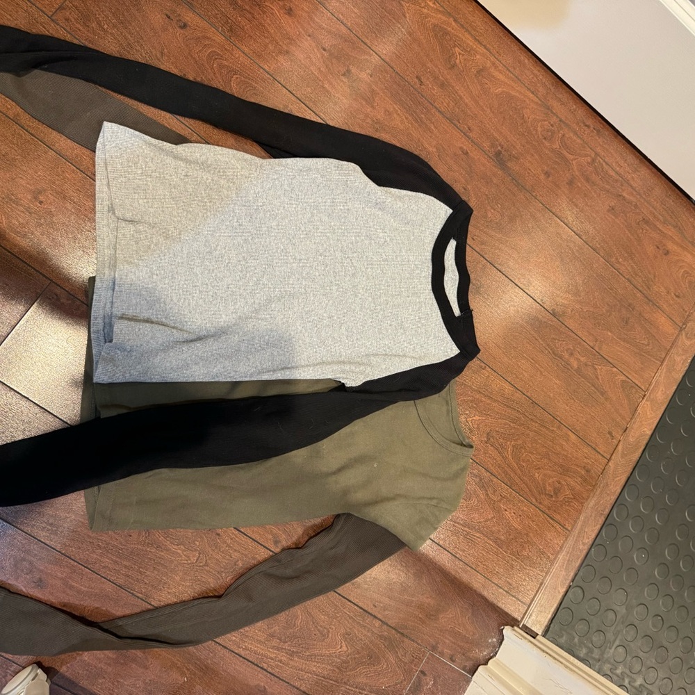 Brandy Melville Black and Gray Crewneck Sweater and shorts